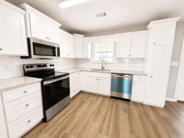 7 Graddy, Vilonia, AR 72173