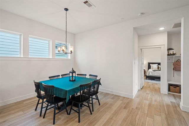 202 Thistle Drive, Montgomery, TX 77316