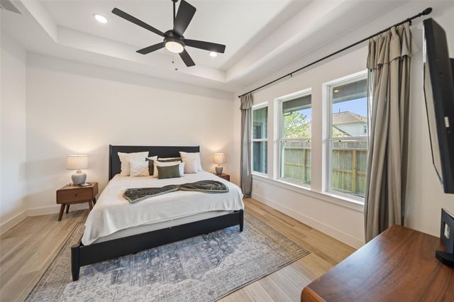 202 Thistle Drive, Montgomery, TX 77316