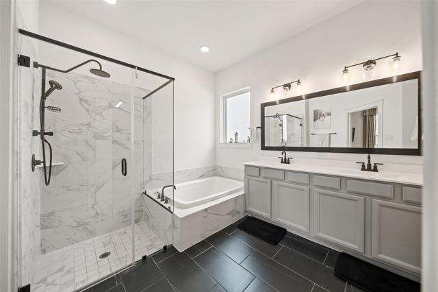 202 Thistle Drive, Montgomery, TX 77316