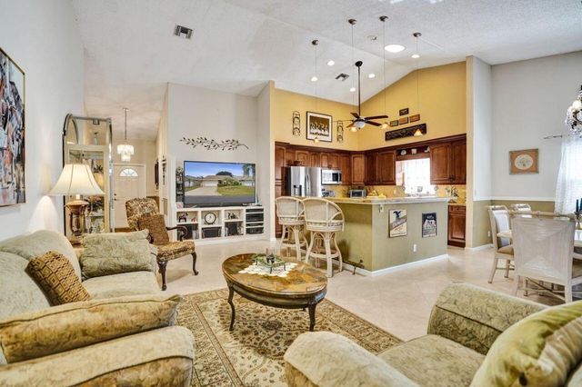 3882 Dafilee Circle, West Palm Beach, FL 33417