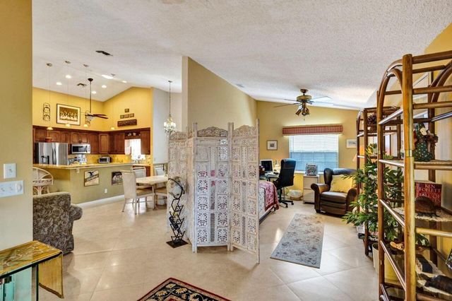 3882 Dafilee Circle, West Palm Beach, FL 33417