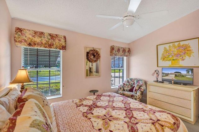 3882 Dafilee Circle, West Palm Beach, FL 33417