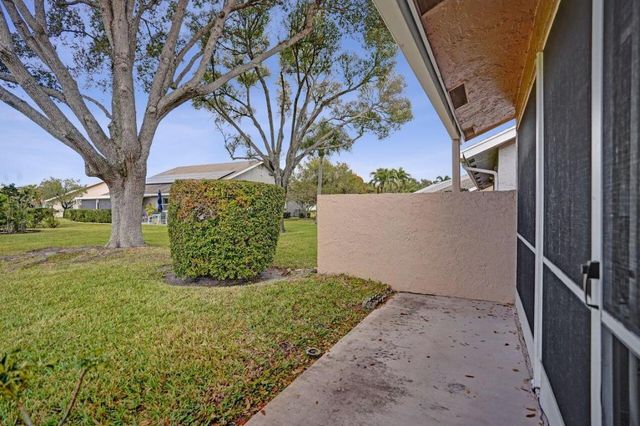 3882 Dafilee Circle, West Palm Beach, FL 33417