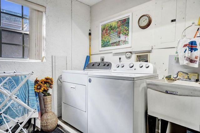 3882 Dafilee Circle, West Palm Beach, FL 33417