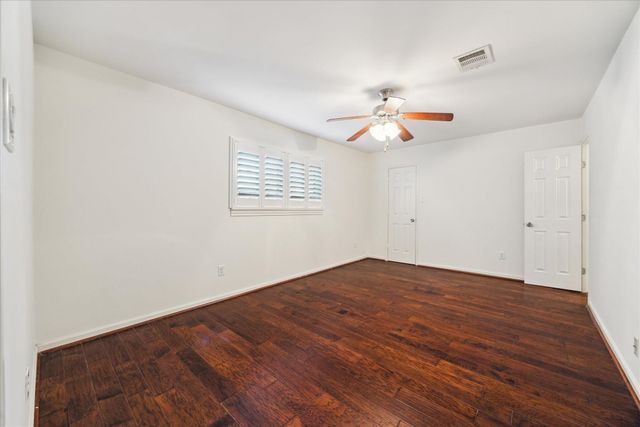 6215 Cheena Drive, Houston, TX 77096