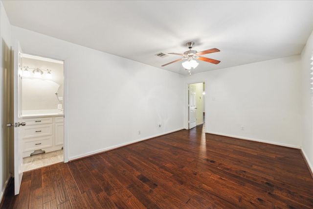6215 Cheena Drive, Houston, TX 77096