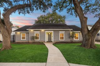 6215 Cheena Drive, Houston, TX 77096