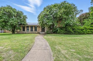 817 Danish Drive, Grand Prairie, TX 75050