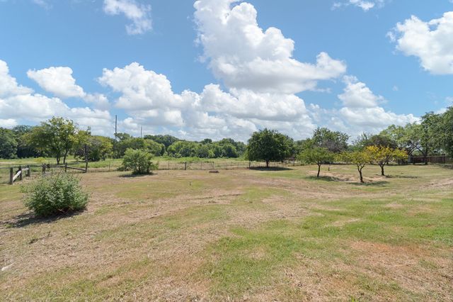 2980 Fm 920, Weatherford, TX 76088