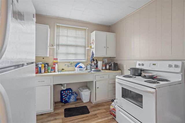 1101 Oklahoma Street, Lake Charles, LA 70607