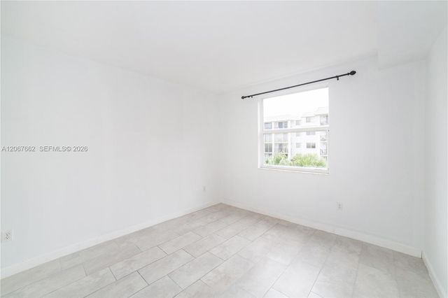 17125 N Bay Road 3410, Sunny Isles Beach, FL 33160