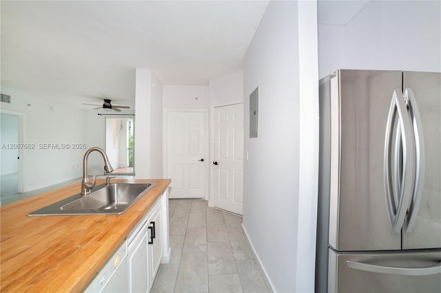 17125 N Bay Road 3410, Sunny Isles Beach, FL 33160