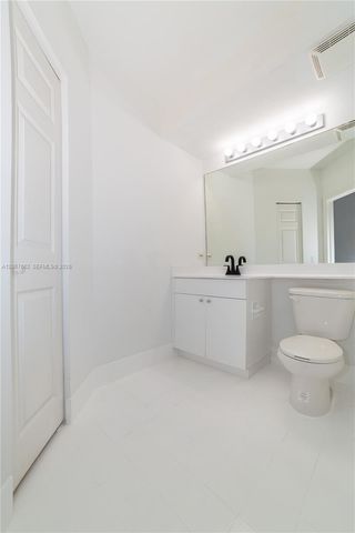 17125 N Bay Road 3410, Sunny Isles Beach, FL 33160