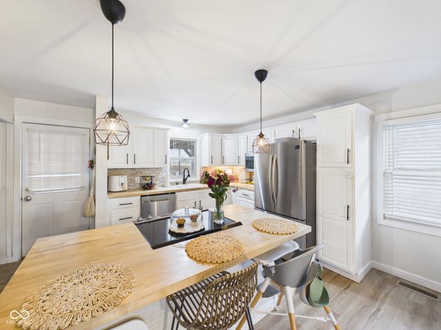 415 Linden Lane, Anderson, IN 46017