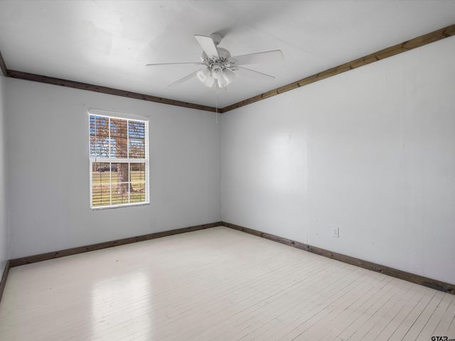 7693 S County Road 374, Henderson, TX 75654