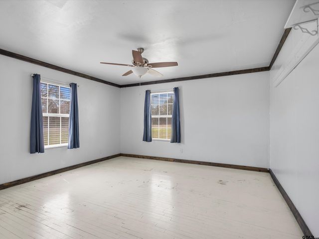 7693 S County Road 374, Henderson, TX 75654