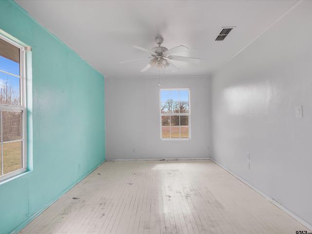 7693 S County Road 374, Henderson, TX 75654