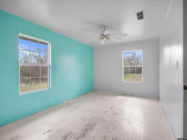 7693 S County Road 374, Henderson, TX 75654