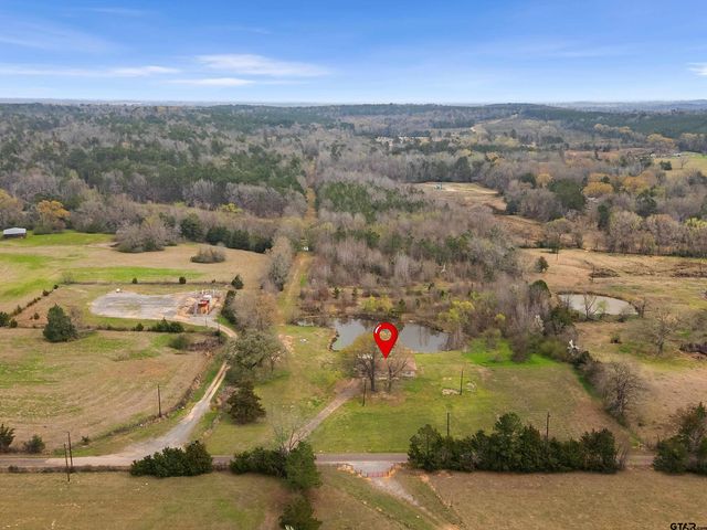 7693 S County Road 374, Henderson, TX 75654