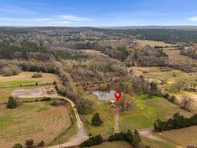 7693 S County Road 374, Henderson, TX 75654