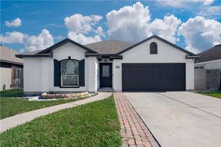 3222 Shallow Creek Dr, Corpus Christi, TX 78410