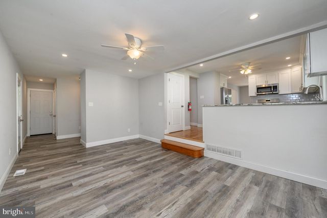 19 BUCKNELL DR, Cherry Hill, NJ 08034