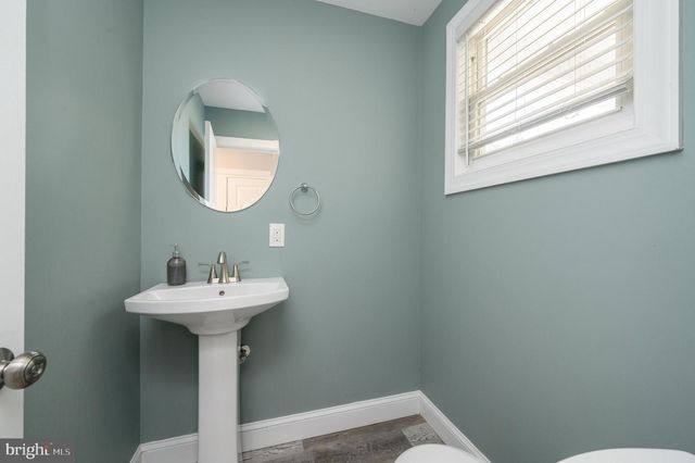 19 BUCKNELL DR, Cherry Hill, NJ 08034