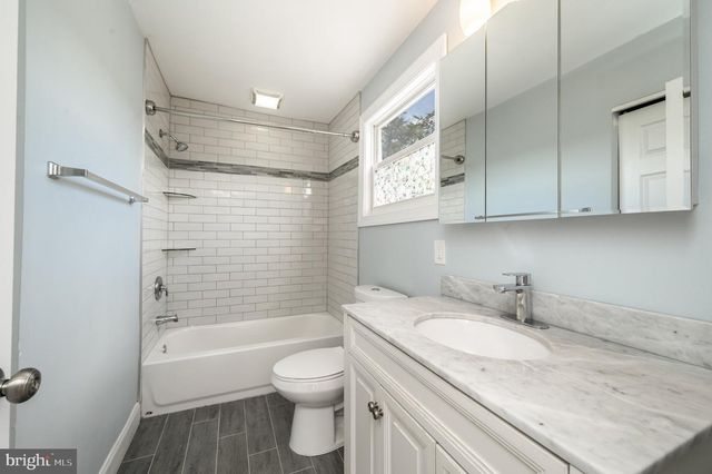 19 BUCKNELL DR, Cherry Hill, NJ 08034