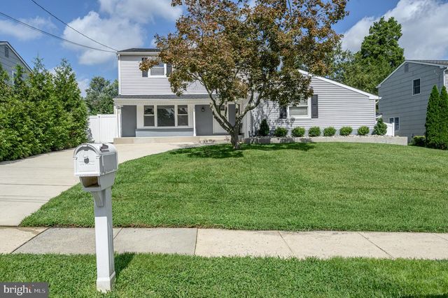 19 BUCKNELL DR, Cherry Hill, NJ 08034