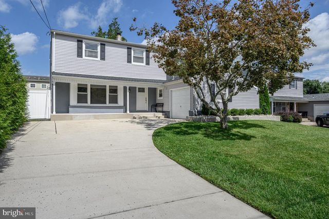 19 BUCKNELL DR, Cherry Hill, NJ 08034