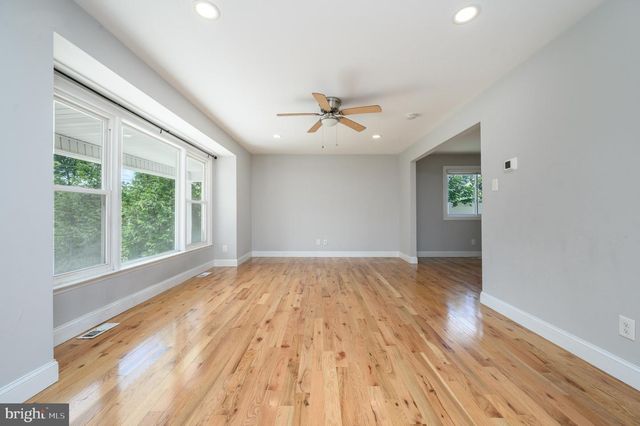 19 BUCKNELL DR, Cherry Hill, NJ 08034