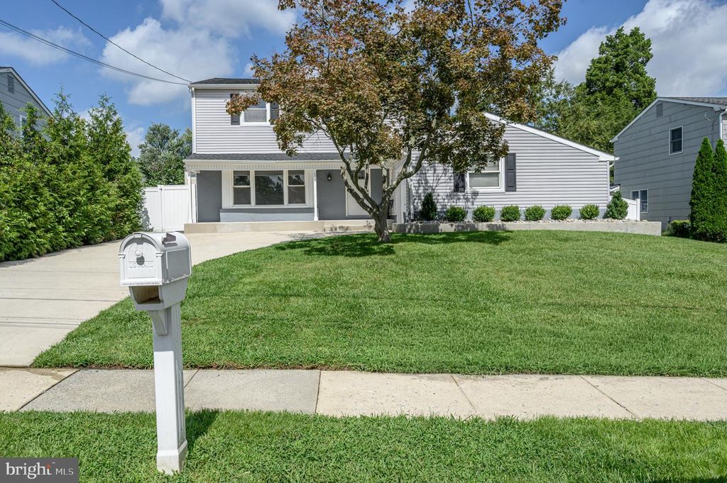 19 BUCKNELL DR, CHERRY HILL, NJ 08034 — photo 2