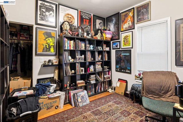 1527 8th St, Alameda, CA 94501