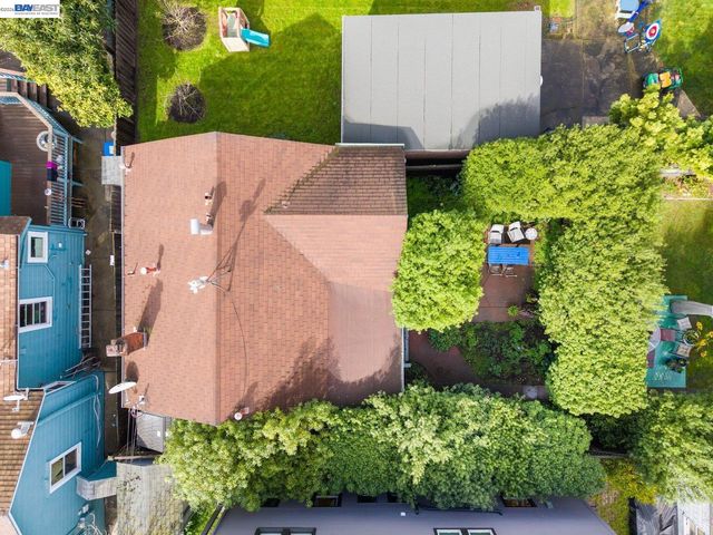 1527 8th St, Alameda, CA 94501