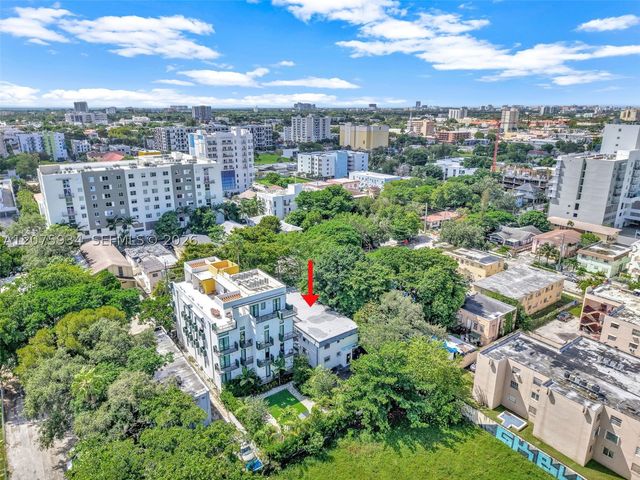 641 NW 2nd St, Miami, FL 33128