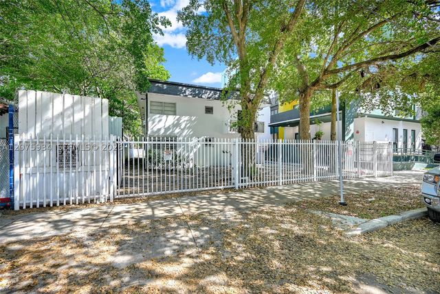 641 NW 2nd St, Miami, FL 33128