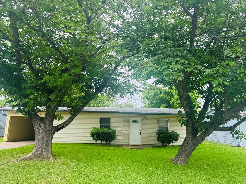 1218 Gate Lane Drive, Mesquite, TX 75149