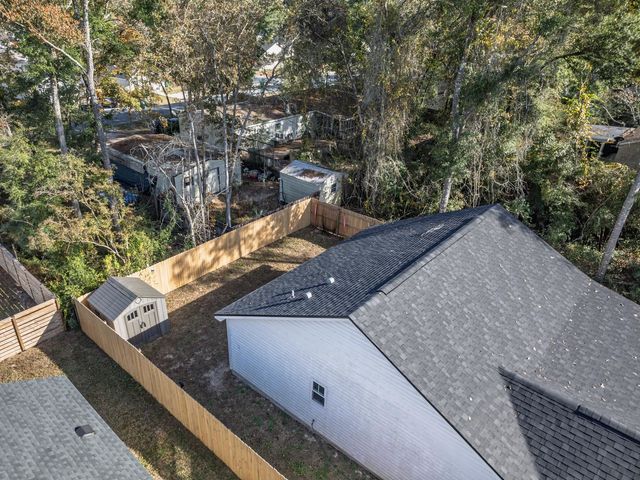 137 Ted Lott Lane, Crawfordville, FL 32327