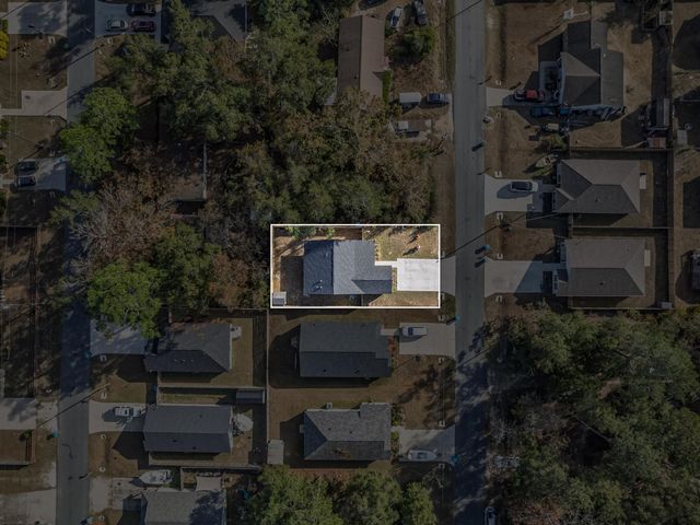 137 Ted Lott Lane, Crawfordville, FL 32327