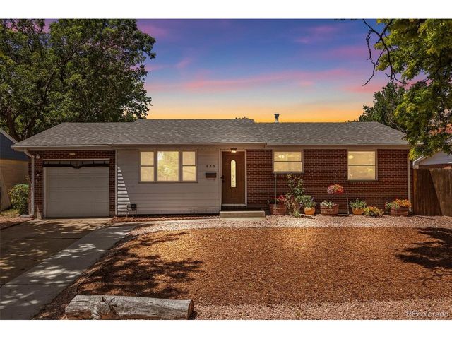 933 S Jamaica St, Aurora, CO 80012