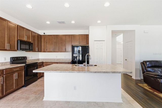 2941 ADAMS CROSS DRIVE, Zephyrhills, FL 33540