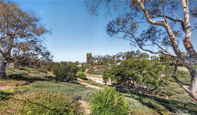 28958 Shadow Creek, Highland, CA 92346