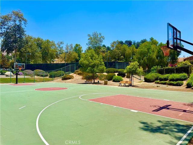 28958 Shadow Creek, Highland, CA 92346