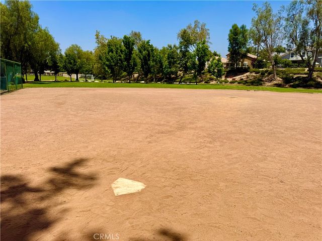 28958 Shadow Creek, Highland, CA 92346