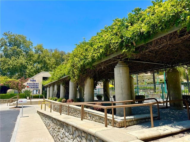 28958 Shadow Creek, Highland, CA 92346
