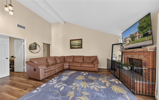 28958 Shadow Creek, Highland, CA 92346