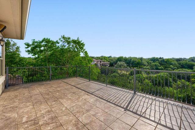 701 Hurst Creek RD, Lakeway, TX 78734