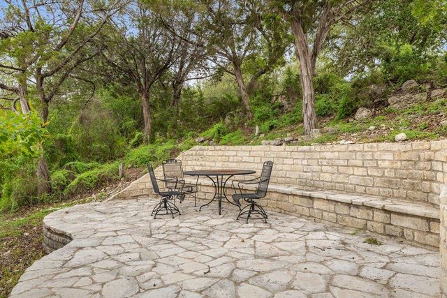 701 Hurst Creek RD, Lakeway, TX 78734