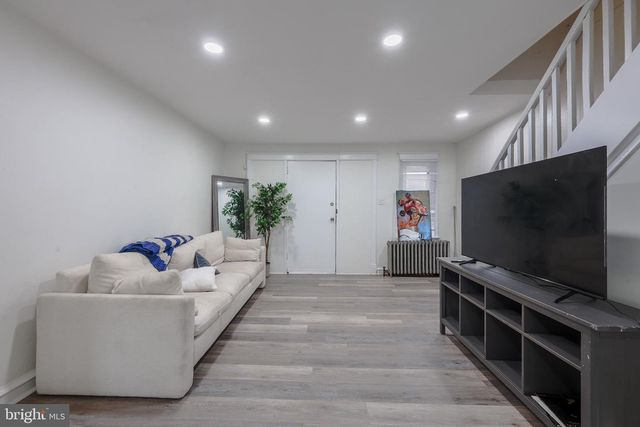 7710 TEMPLE RD, Philadelphia, PA 19150